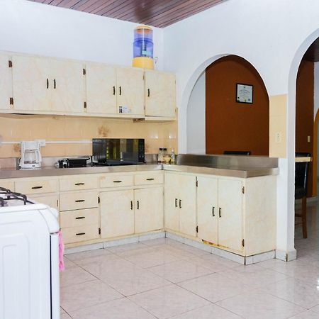 Hostal Familiar Argenal - David Zewnętrze zdjęcie