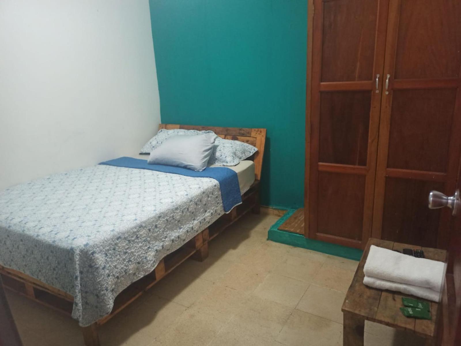 Hostal Familiar Argenal - David Zewnętrze zdjęcie